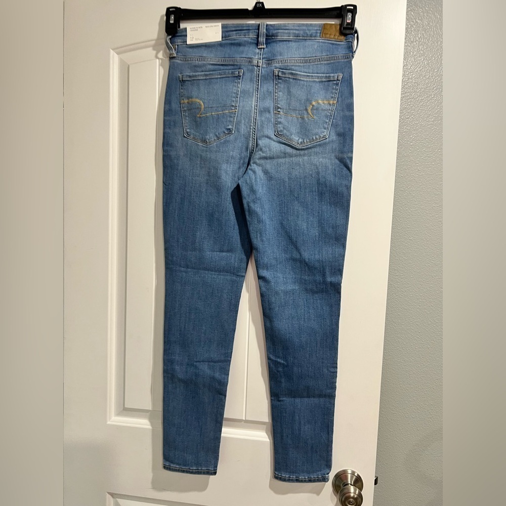 NEW NWT women’s jeans 10/30 regular high rise stretch AEO American eagle - Picture 2 of 8